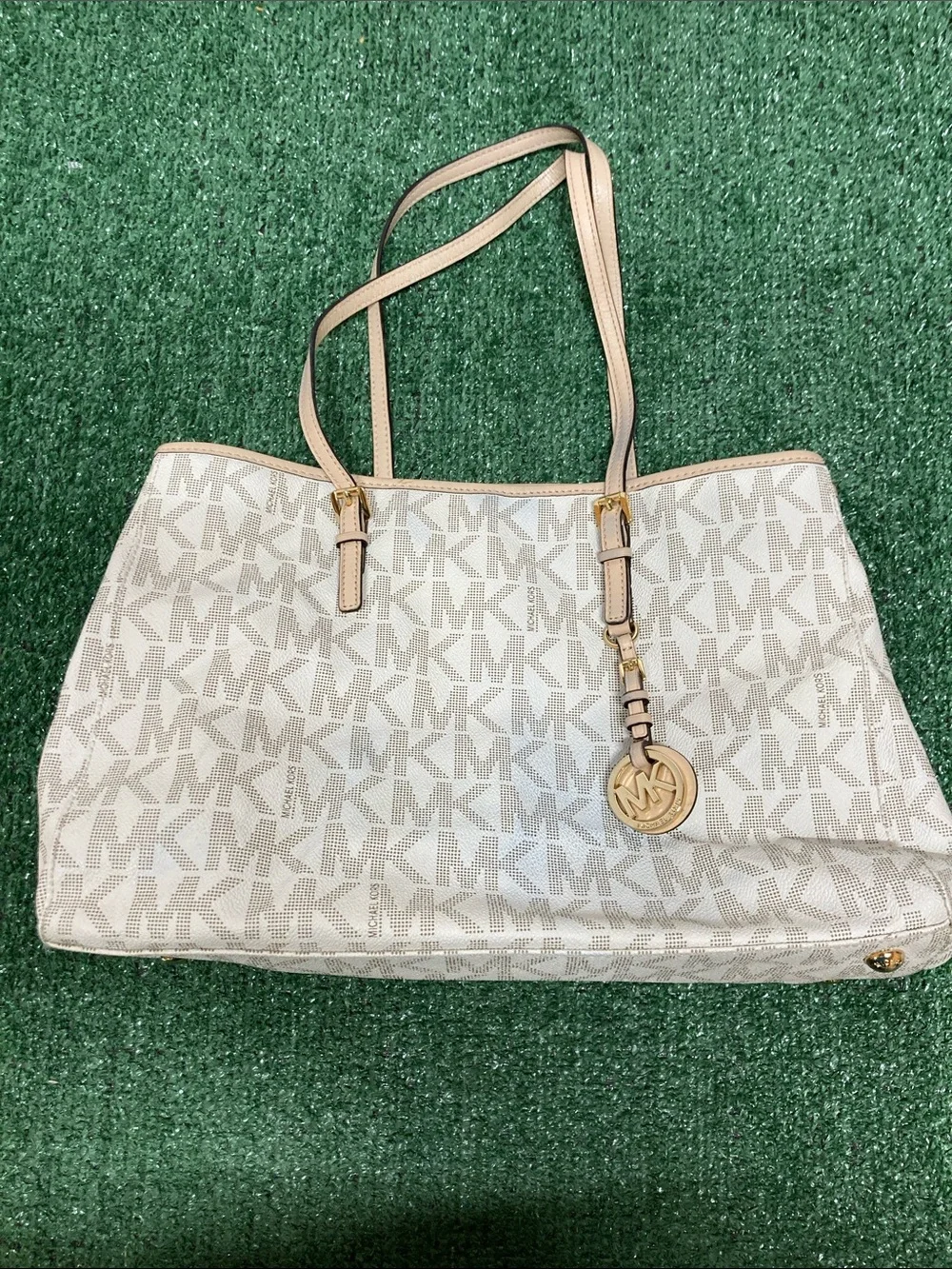Michael Kors Cream Logo Tote with Gold Accent (OKPM-09-038)